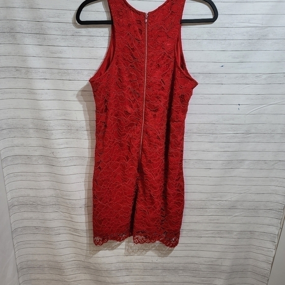 Lovers + Friends Caspian Shift Red Lace, sz LARGE - Picture 9 of 9